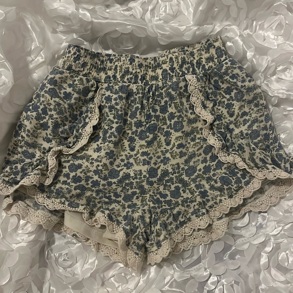 Multiple Size Medium (8-10) clothing